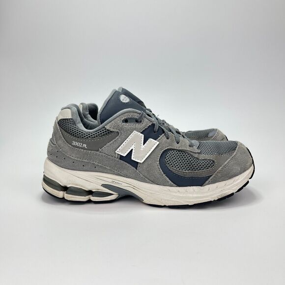 New Balance 2002 R Gray Comfort Running Shoes Sneaker GC2002ST Youth Size 5.5 M